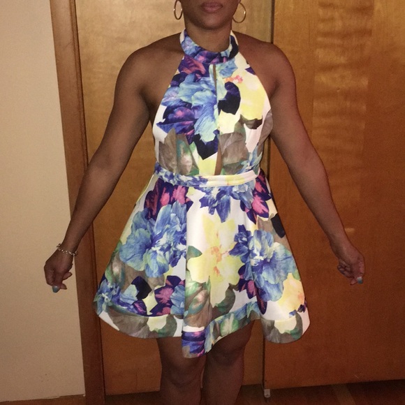 AKIRA Dresses & Skirts - Akira Peplum Dress 👗 Multi Colored